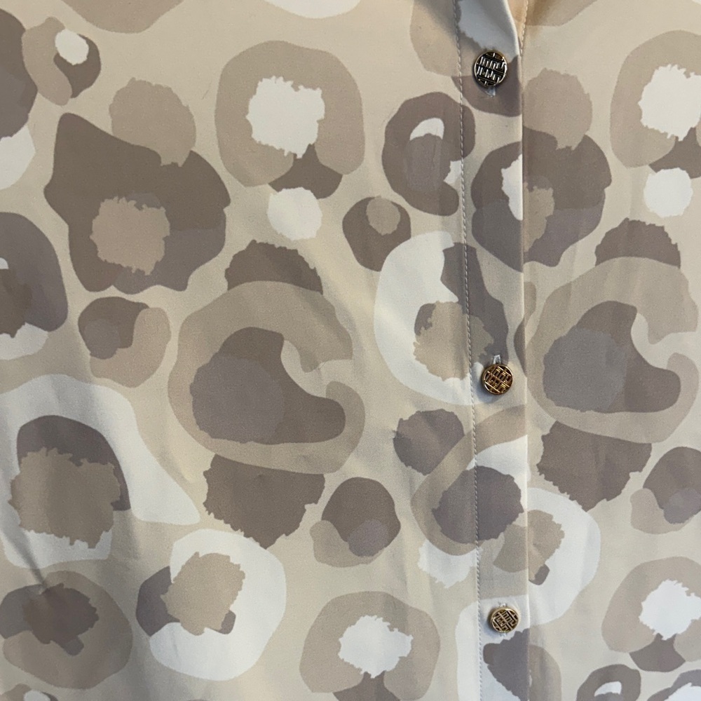 NWOT Emily McCarthy Beige and Cream Blouse - Picture 3 of 8